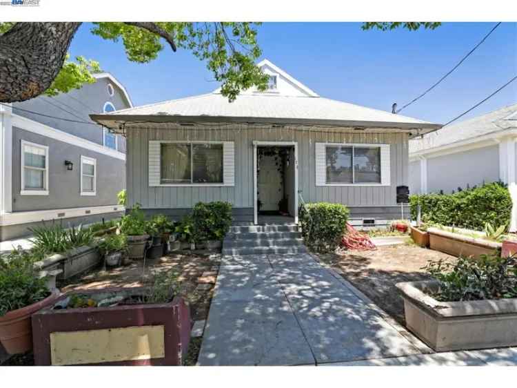 Multi-family house For Sale in 173, Clayton Avenue, San Jose, California