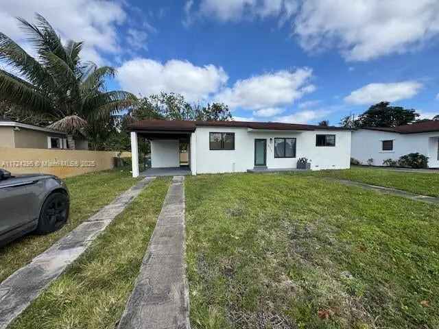 Single-family house For Sale in 571, Northwest 183rd Street, Miami Gardens, Florida