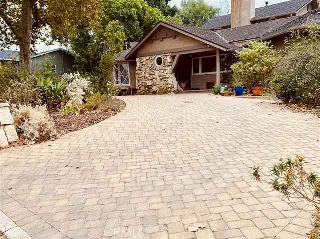 Single-family house For Sale in Los Angeles, California