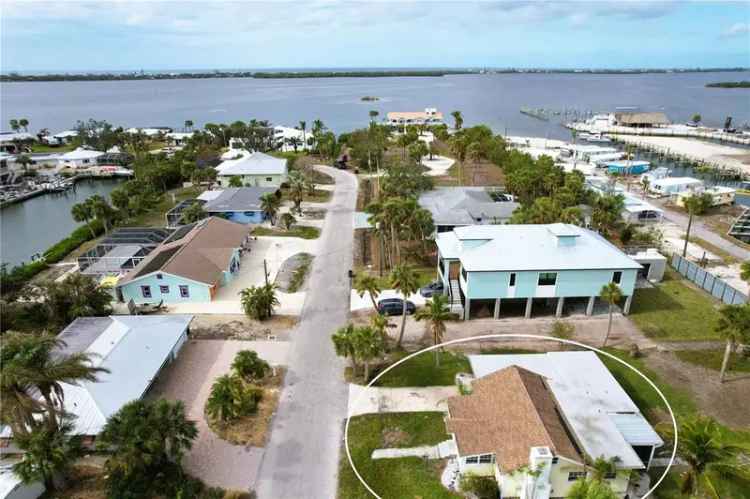 Single-family house For Sale in 700, West Perry Street, Englewood, Florida