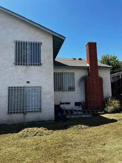 Single-family house For Sale in 2863, Carmar Way, San Diego, California