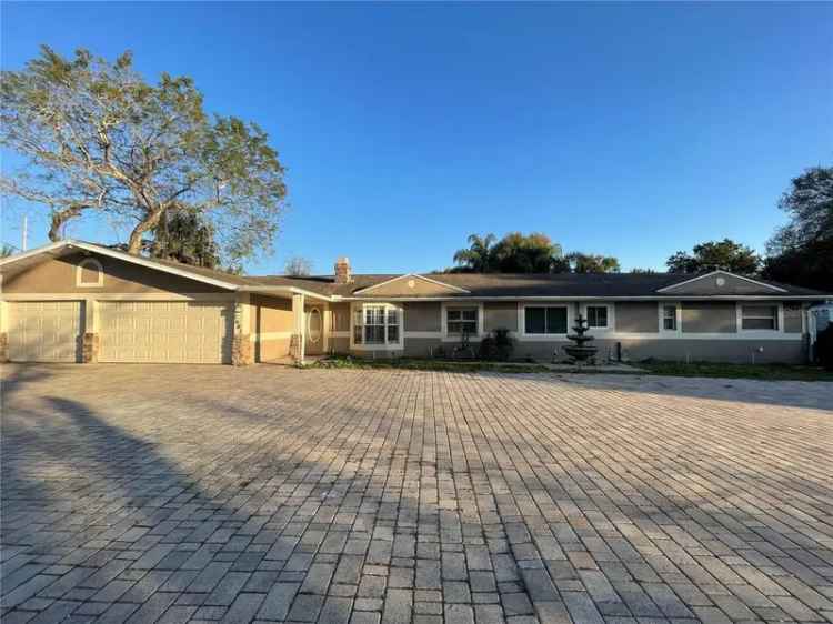 Single-family house For Sale in Tampa, Florida