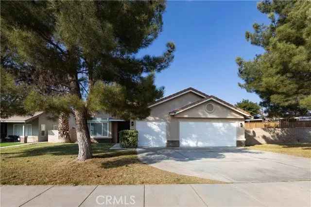 Single-family house For Sale in 22879, Penasco Circle, Nuevo, California