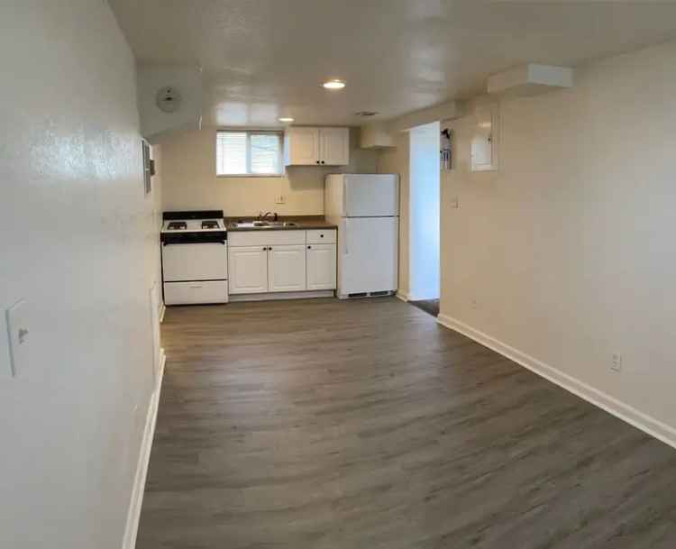 College Housing 1 Bedroom Apartment Near Campus