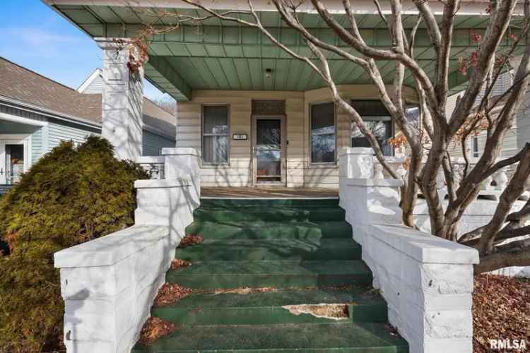 Single-family house For Sale in 1803, West Barker Avenue, Peoria, Illinois