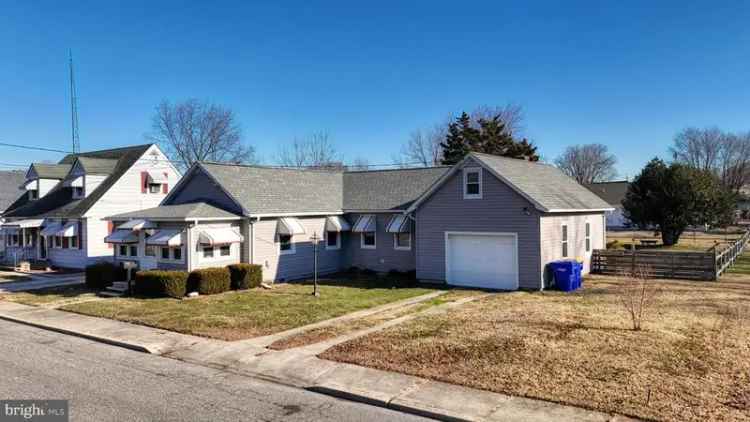 Single-family house For Sale in 8, Simpson Street, Harrington, Delaware