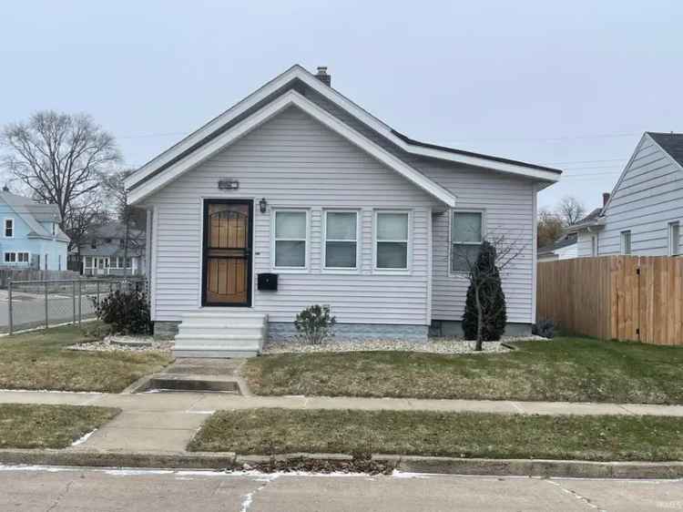 Single-family house For Sale in 702, South 24th Street, South Bend, Indiana