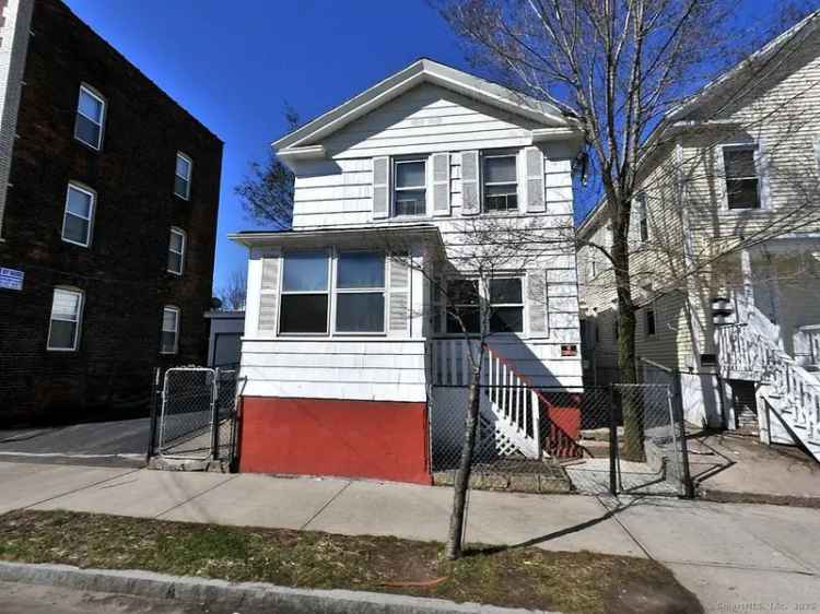 Single-family house For Sale in 348, Blatchley Avenue, New Haven, Connecticut