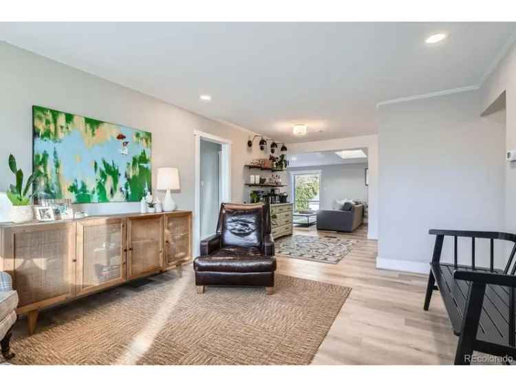 Single-family house For Sale in 3256, South Elm Street, Denver, Colorado