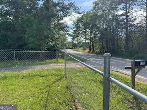 Single-family house For Sale in 722, Racetrack Road, McDonough, Georgia