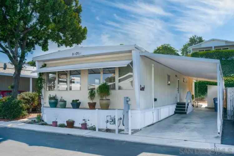 Single-family house For Sale in San Diego, California