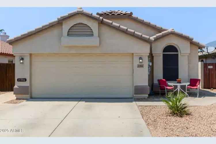 Single-family house For Sale in 15306, West Eureka Trail, Surprise, Arizona