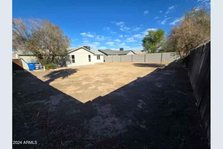 Single-family house For Sale in 6943, West Monterey Way, Phoenix, Arizona