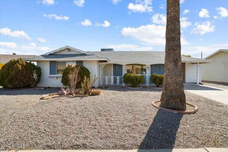 Single-family house For Sale in 10423, West Monterosa Drive, Sun City, Arizona