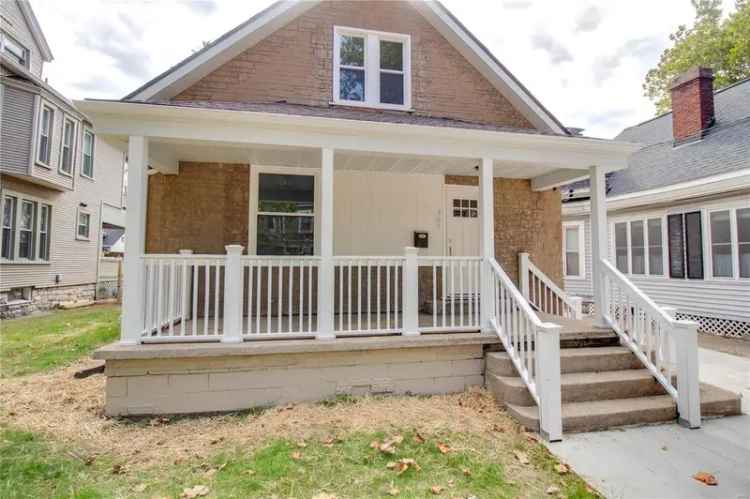 Single-family house For Sale in 707, Royal Street, Alton, Illinois