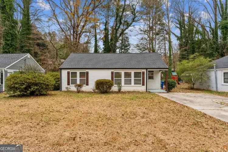 Single-family house For Sale in 1872, Oakmont Drive Northwest, Atlanta, Georgia