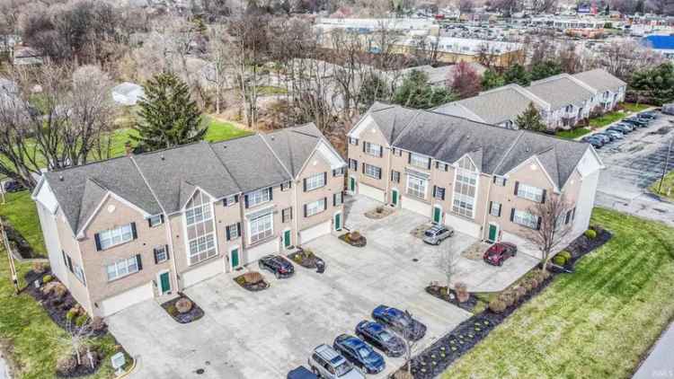 Condo For Sale in 1770, Willis Street, South Bend, Indiana