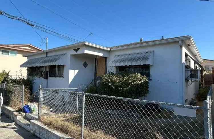 Single-family house For Sale in 3821, Shiloh Road, San Diego, California