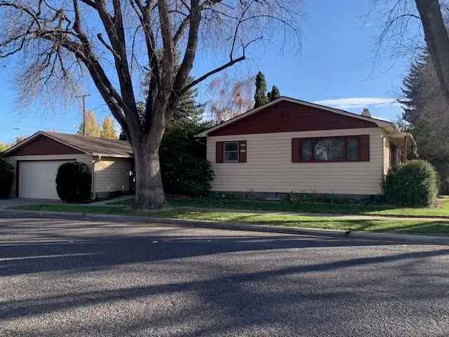 Single-family house For Sale in 1901, Hansen Avenue, Burley, Idaho