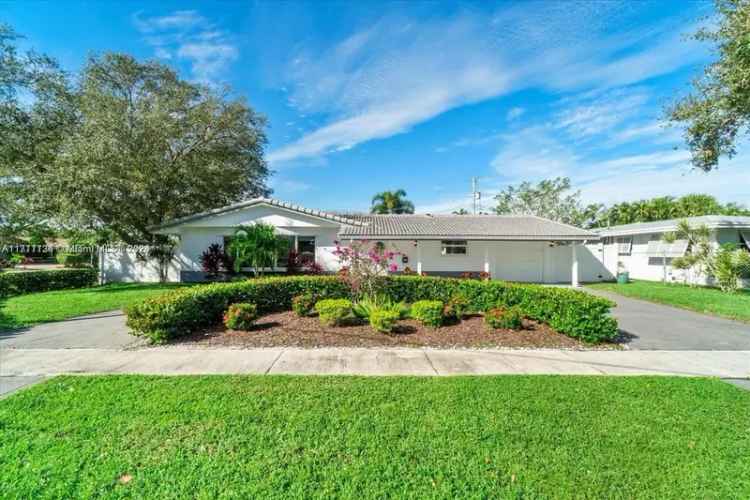 Single-family house For Sale in Fort Lauderdale, Florida