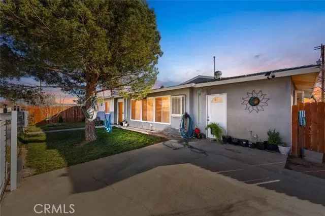 Single-family house For Sale in 27060, Belle Lane, Boron, California