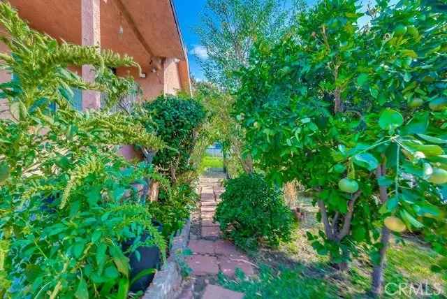 Single-family house For Sale in Los Angeles, California