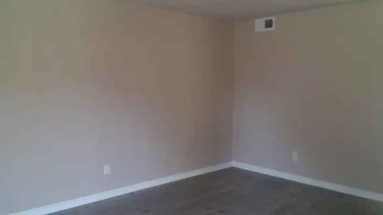 2 Bed 1.5 Bath Condo Unit for Rent in Park Place Community