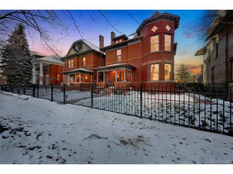 Single-family house For Sale in Denver, Colorado