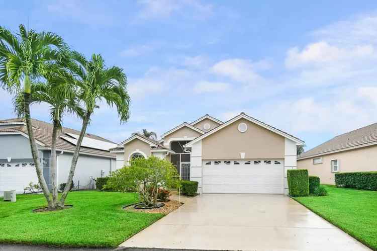 Single-family house For Sale in 825, Northwest Sorrento Lane, Port Saint Lucie, Florida