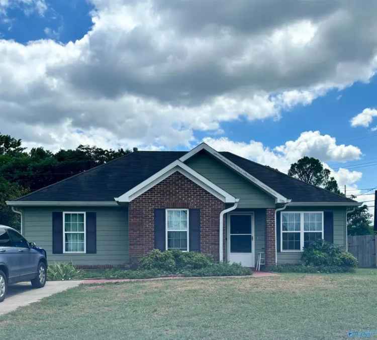 Single-family house For Sale in Huntsville, Alabama