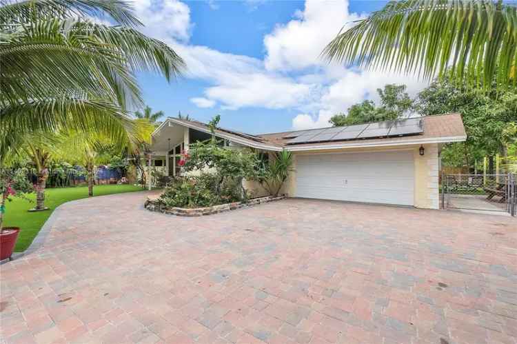 Single-family house For Sale in 371, Bishop Drive, Delray Beach, Florida