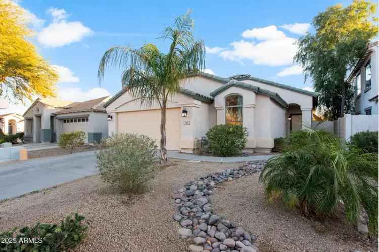 Single-family house For Sale in 747, East Daniella Drive, San Tan Valley, Arizona