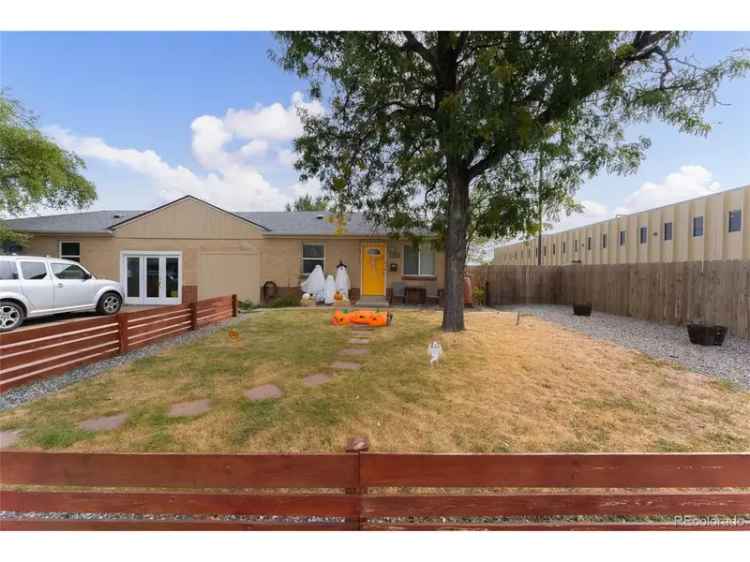 Single-family house For Sale in Denver, Colorado