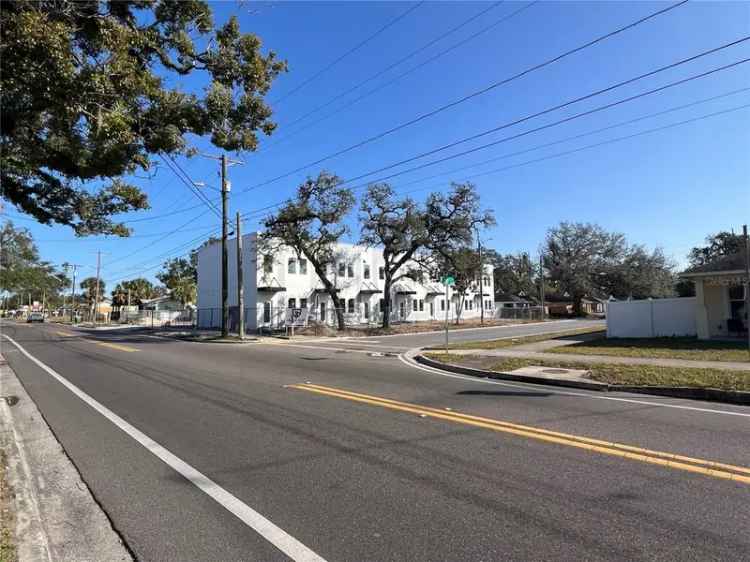 Single-family house For Sale in 3502, North 34th Street, Tampa, Florida