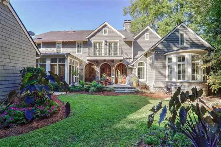 Single-family house For Sale in 1691, Doncaster Drive Northeast, Atlanta, Georgia