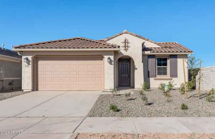 Single-family house For Sale in Apache Junction, Arizona