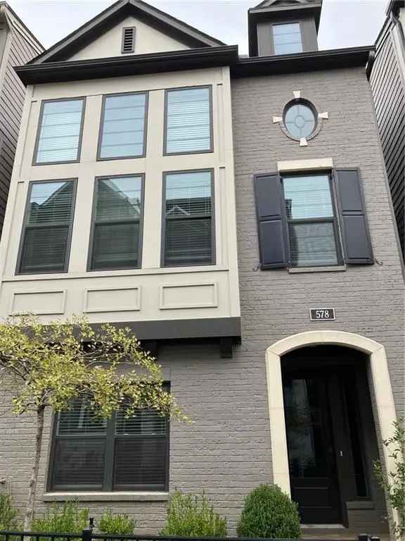 House For Sale in Atlanta, Georgia