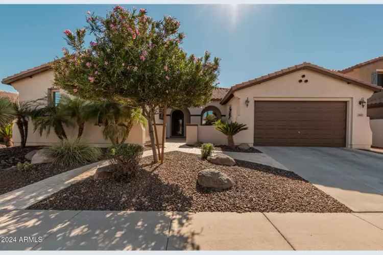 Single-family house For Sale in 3415, East Sports Drive, Gilbert, Arizona