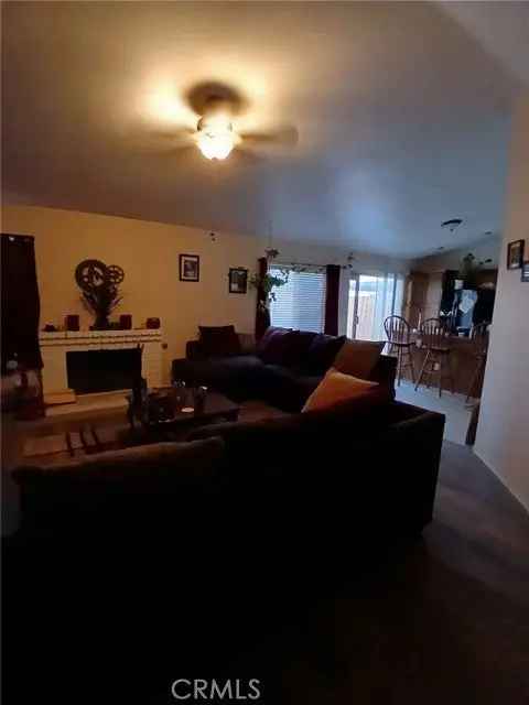 Single-family house For Sale in Adelanto, California