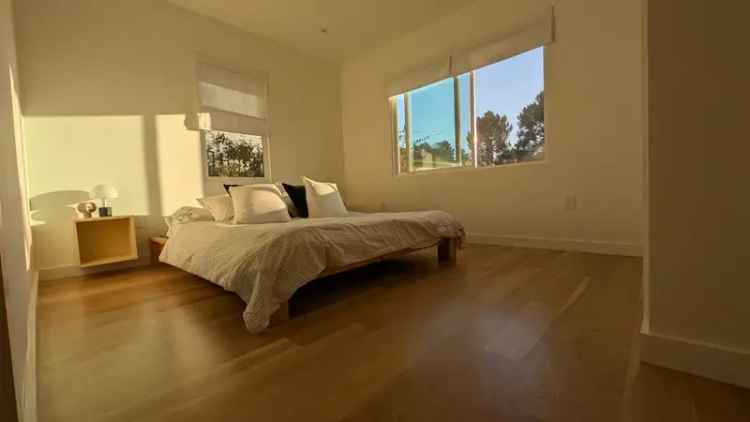 2 Bedroom 1 Bath House Elysian Heights Modern Amenities Huge Deck