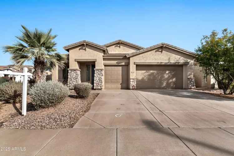 Single-family house For Sale in 6229, South Moccasin Trail, Gilbert, Arizona