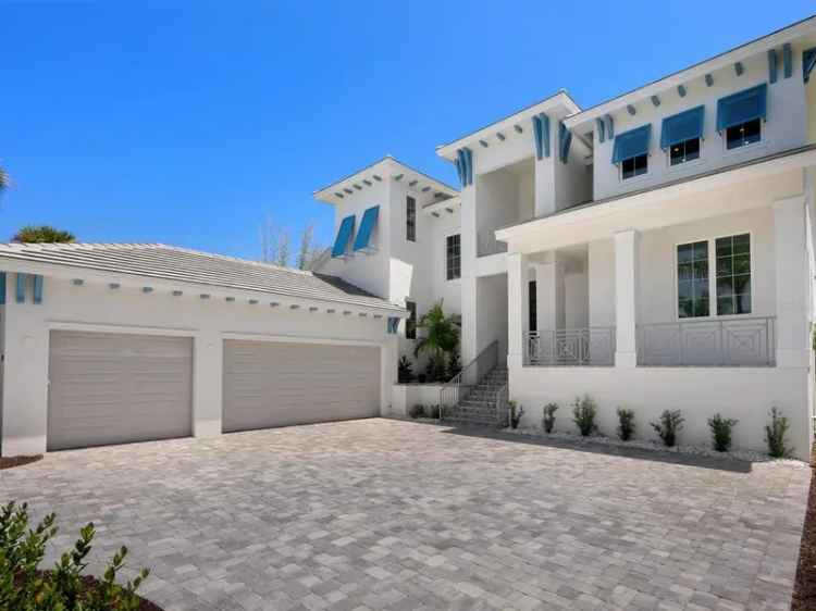 Single-family house For Sale in Longboat Key, Florida