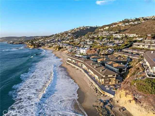 Single-family house For Sale in Laguna Beach, California