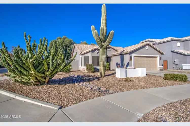 Single-family house For Sale in 23306, South 221st Street, Queen Creek, Arizona