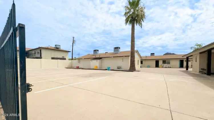 Multi-family house For Sale in 801, East Dunlap Avenue, Phoenix, Arizona