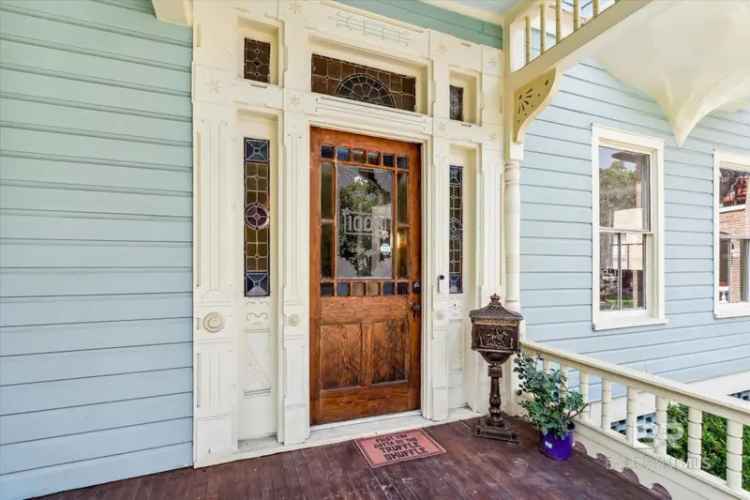 Single-family house For Sale in 1008, Government Street, Mobile, Alabama