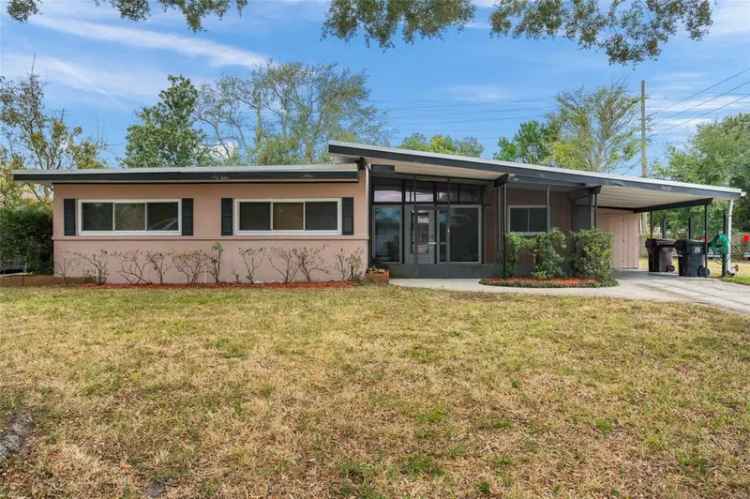 Single-family house For Sale in Orlando, Florida