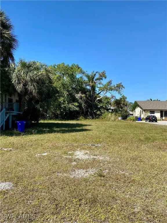 Multi-family house For Sale in 3221, Edgewood Avenue, Fort Myers, Florida