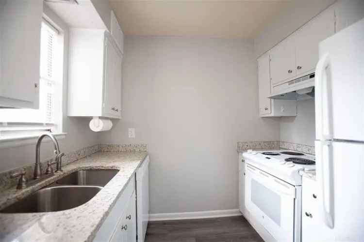 1bd1ba Hillcrest Apartment - Private Patio WasherDryer