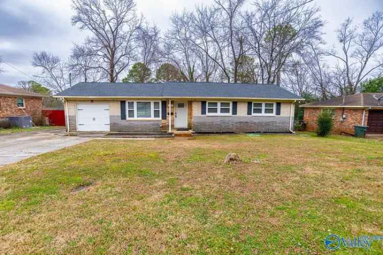 Single-family house For Sale in 2811, Cora Hill Avenue Northwest, Huntsville, Alabama